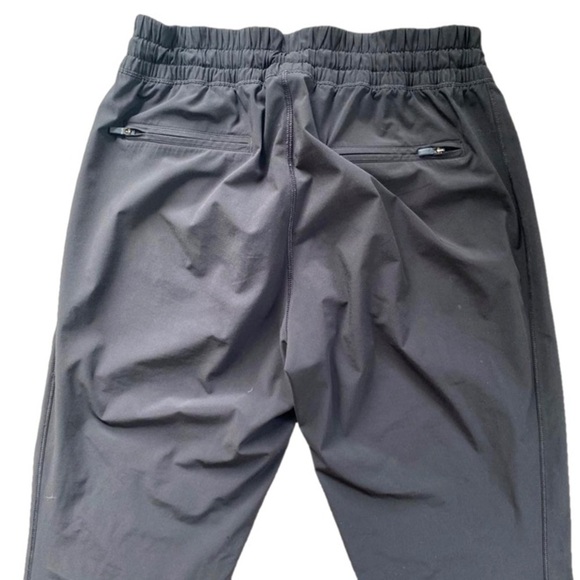 lululemon Black High Rise Relaxed Jogger Casual Pant Unlined Elastic Waist SZ 8 - Picture 5 of 10